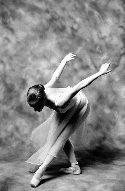 各行業(yè)網(wǎng)站設(shè)計(jì)的風(fēng)格特點(diǎn)。